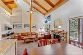 Alpine Retreat by Northstar Hot Tub & Shuttle Access